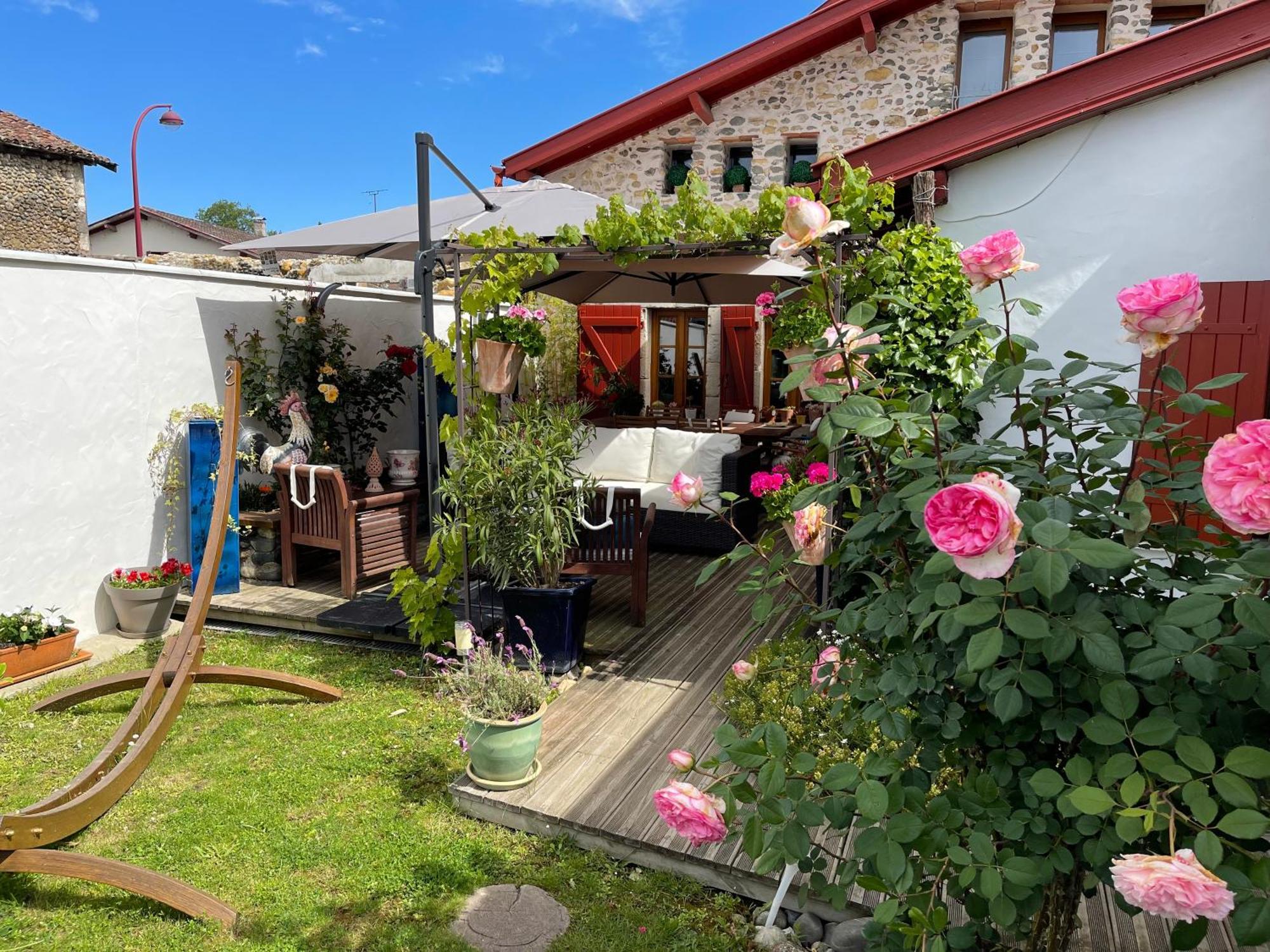 Bed and Breakfast Entre Pays Basque Et Bearn Lahontan Zewnętrze zdjęcie